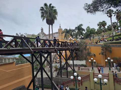 Puente de los Suspiros y Bajada de Banos