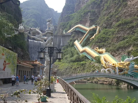 Qinglong Gorge