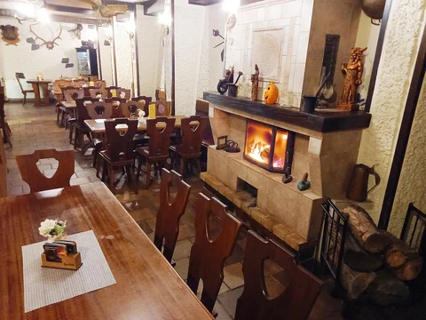 Restaurace Pod Draci skalou
