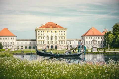 Gondelfahrten im Schlosspark Nymphenburg