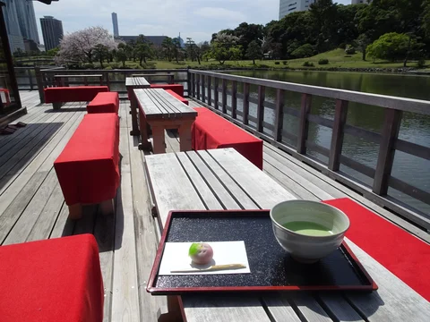 Hamarikyu Gardens e Nakajima-no-ochaya