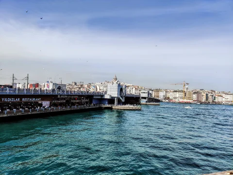 Ferry de volta para Eminönü