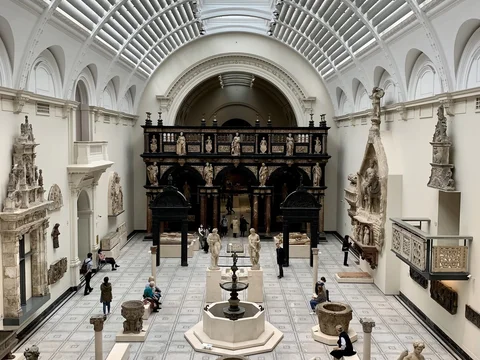 Victoria and Albert Museum (V&A)