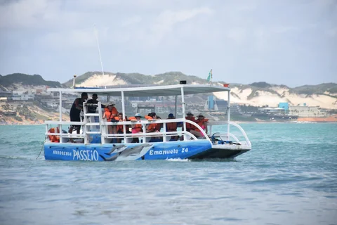 Passeio de Lancha Privativa (Ponta Negra)