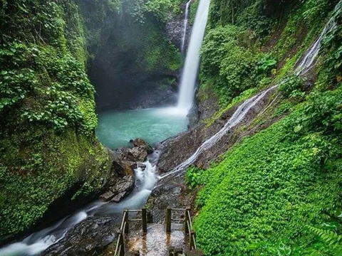 Aling Aling Waterfall