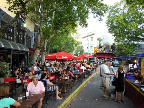 Plaza Serrano
