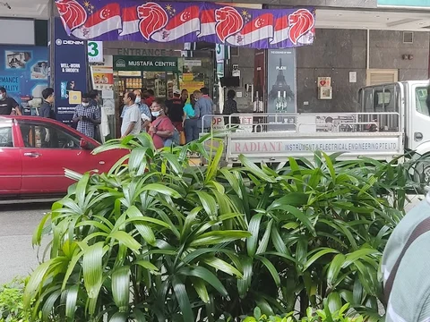 Mustafa Centre Food Court