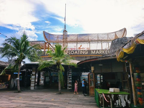 Pattaya Floating Market