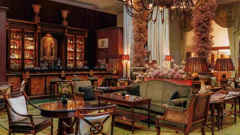 Atrium Bar