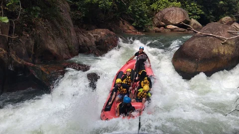 White Water Rafting Sungai Selangor