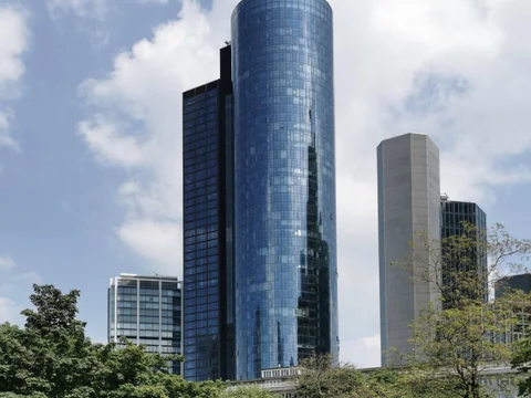 MAIN TOWER