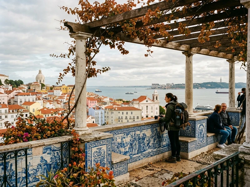 Um roteiro mochileiro feito sob medida para quem deseja explorar Lisboa de maneira independente, economica e cheia de personalidade durante o outono. Descubra os miradouros mais deslumbrantes com entrada livre, caminhe pelas ruelas historicas de Alfama, Mouraria e Chiado, e deguste iguarias locais como bifanas e pasteis de nata em tascas autenticas. O planejamento aproveita a eficiente rede de metro e eletricos para conectar os monumentos ribeirinhos de Belem ao polo artistico da LX Factory e ao moderno Parque das Nacoes, garantindo hospedagem em um hostel premiado e noites animadas sem sobrecarregar o bolso. 🍂👟🚋