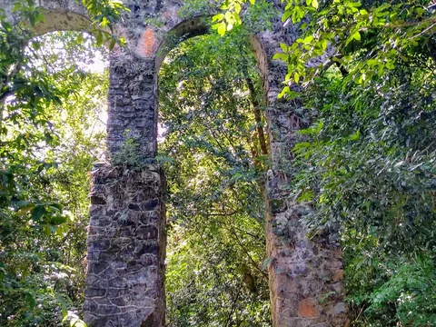 Aqueduto e Poço do Lazareto