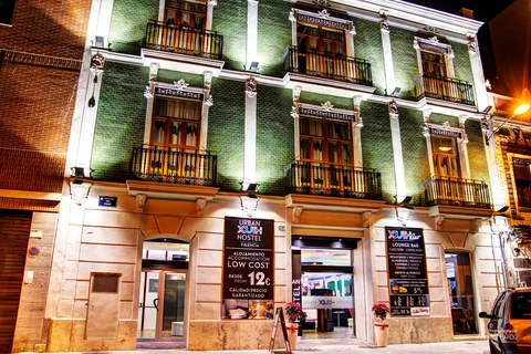 Urban Youth Hostel