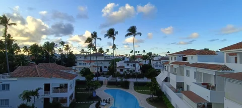 Los Corales Beach Village