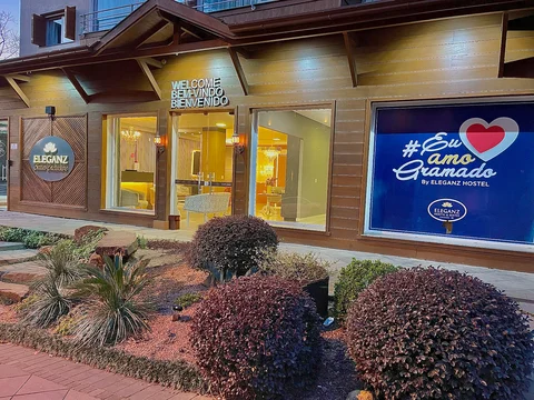 Eleganz Hostel e Suites