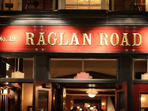 Raglan Road Irish Pub and Restaurant