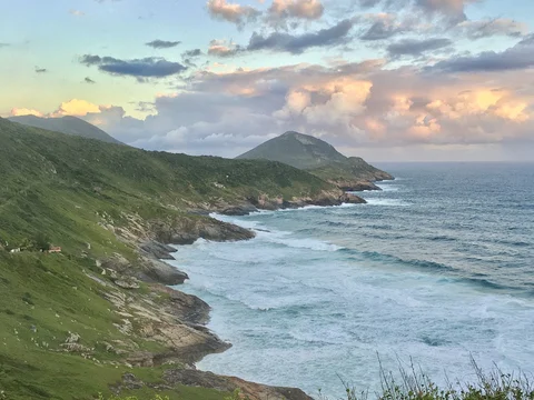 Trilha da Praia Brava
