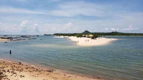 Praia do Cajueiro