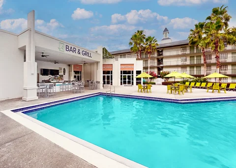 Avanti International Resort
