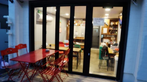 Zzzip Guesthouse Hongdae