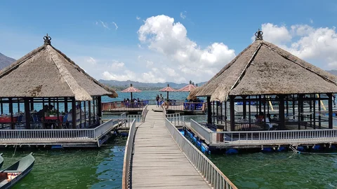 Resto Apung Kedisan