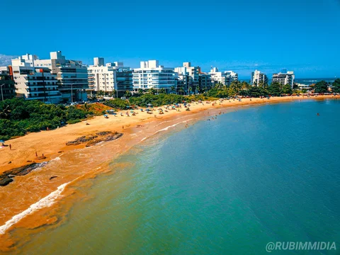 Praia de Peracanga