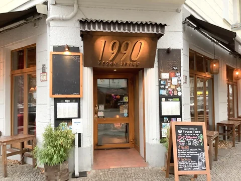 1990 Vegan Living