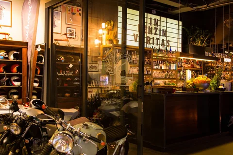 Deus Cafe Isola