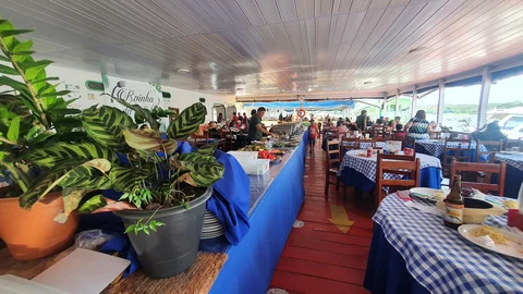 Restaurante Flutuante Rainha da Selva