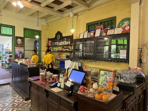Raya Restaurant