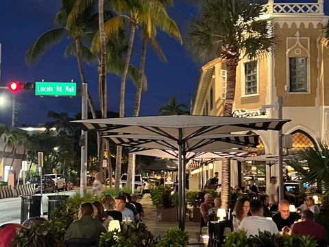 Lincoln Road Mall