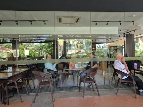 Lake Gardens Cafe