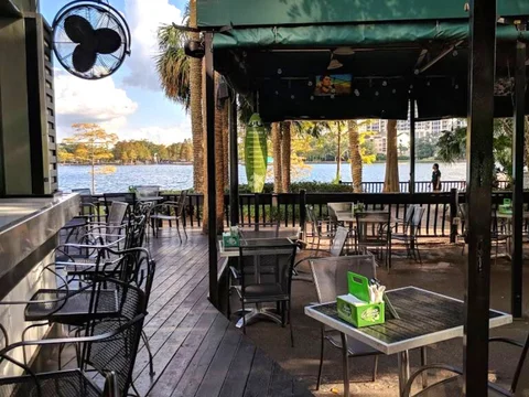 Relax Grill at Lake Eola