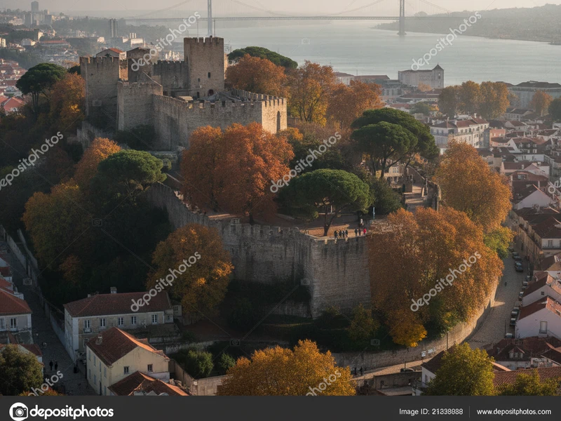 Este roteiro de 3 dias em Lisboa é uma imersão cultural profunda, desenhado para viajantes que buscam mais do que apenas fotos, mas sim uma compreensão rica da história, arte e tradições portuguesas. 🏰 Começaremos explorando o Castelo de São Jorge e as vielas de Alfama, com um autêntico espetáculo de Fado. O segundo dia nos levará a Belém, onde os monumentos da Era dos Descobrimentos, como o Mosteiro dos Jerónimos e a Torre de Belém, nos transportarão ao passado glorioso de Portugal, complementado pela visita ao Museu Nacional de Arte Antiga. 🎨 O último dia será dedicado à Baixa Pombalina, ao Chiado e à arte do azulejo, com visitas à Praça do Comércio, Elevador de Santa Justa, Convento do Carmo e o Museu Nacional do Azulejo. Cada atração é apresentada com seu devido contexto histórico e cultural, garantindo uma experiência enriquecedora e memorável. A gastronomia típica e a mobilidade eficiente completam esta jornada inesquecível pela capital portuguesa. 🍷