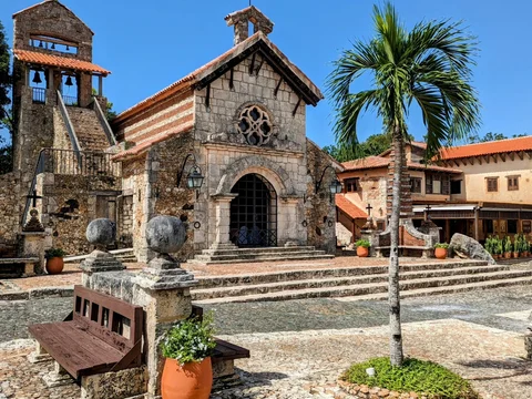 Talleres de Artesania Altos de Chavon