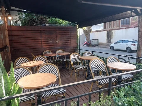 Cacarola Bistro