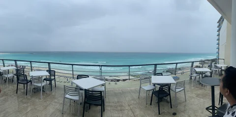 Carlos n Charlies Cancun