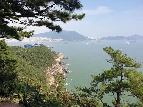 Amnam Park Coastal Trail