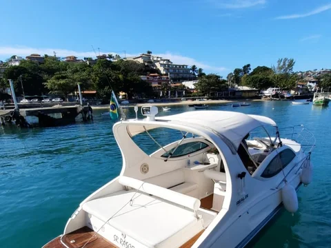 Passeio de Barco (Praia dos Ossos)