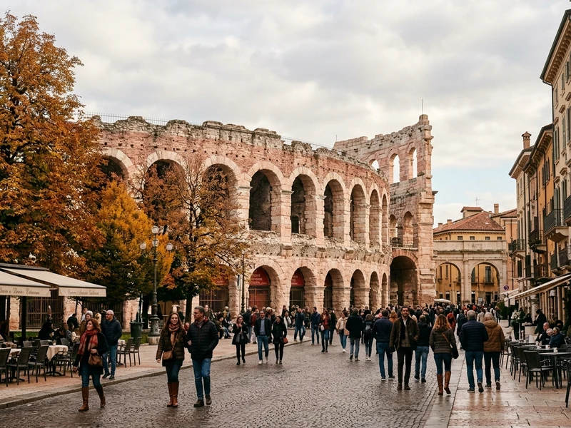 Um roteiro exclusivo de imersão histórica e cultural em Verona durante a temporada de outono 🍂. Desenvolvido para viajantes curiosos que buscam substância, o itinerário conecta as origens romanas na imponente Arena e no Teatro Romano à sofisticação gótica das Arche Scaligere e do Museu de Castelvecchio, obra-prima da museografia de Carlo Scarpa 🏰. As igrejas monumentais revelam relíquias como o Tríptico de Mantegna em San Zeno e afrescos preciosos de Pisanello 🖼️. A jornada é complementada pela requintada gastronomia vêneta e pelos renomados vinhos Amarone em enotecas e restaurantes históricos 🍷.