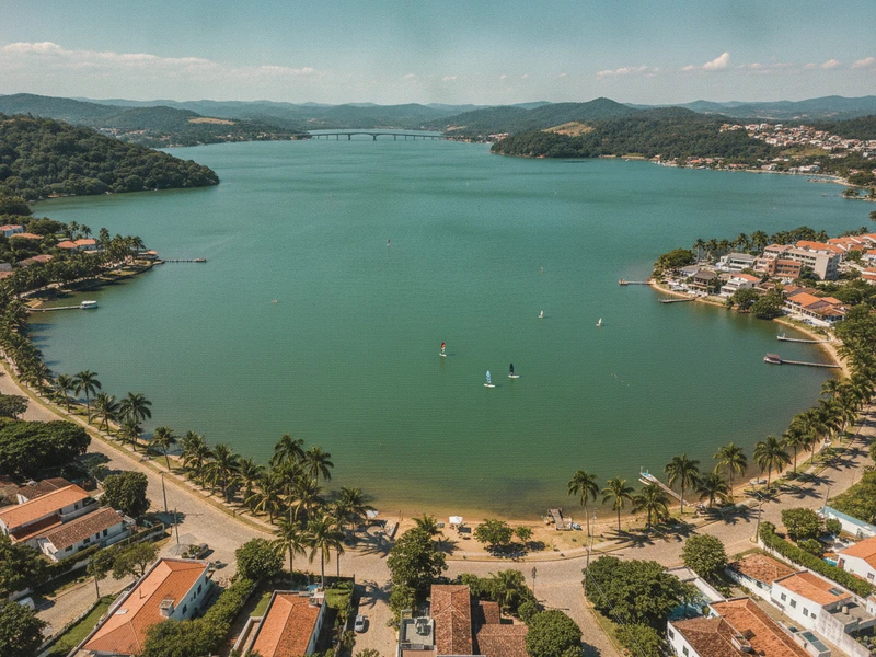 Este roteiro de 3 dias em Florianópolis foi cuidadosamente planejado para o viajante solo que busca autodescoberta, aventura independente e, ao mesmo tempo, oportunidades de socialização. O foco é equilibrar momentos de exploração pessoal com a chance de interagir com a comunidade local e outros viajantes. A hospedagem em hostels comunitários, como o Selina Floripa, é priorizada para facilitar encontros. As atividades incluem desde a prática de stand-up paddle na Lagoa da Conceição e a exploração das Dunas da Joaquina, que podem ser feitas de forma independente, até visitas ao vibrante Mercado Público e a contemplação do pôr do sol em Santo Antônio de Lisboa, que oferecem um rico contato cultural. Cafés com ambiente de coworking são sugeridos para momentos de relaxamento e possível interação. Todas as rotas são bem avaliadas e seguras para viajantes solo, com dicas de mobilidade eficiente por ônibus e caminhadas. Prepare-se para uma experiência inesquecível, onde a liberdade de viajar sozinho se encontra com a magia e a hospitalidade de Florianópolis. ☀️🌊