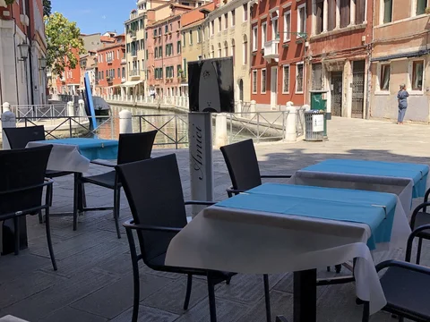 Agli Amici Dopolavoro