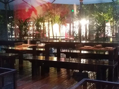 Vineyard Cafe