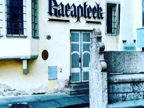 Raeapteek