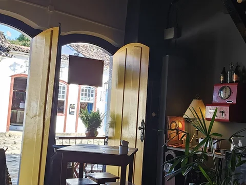 Van Gogh Pub e Restaurante