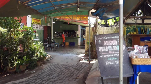 Mor Mu Dong Restaurant