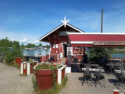Café Regatta