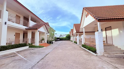 Sugar Hut Resort