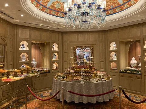 Laledan Restaurant (Çırağan Palace Kempinski)